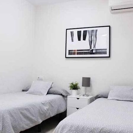 Best Location Apartment In Marbella. Beachfront!! Bagian luar foto