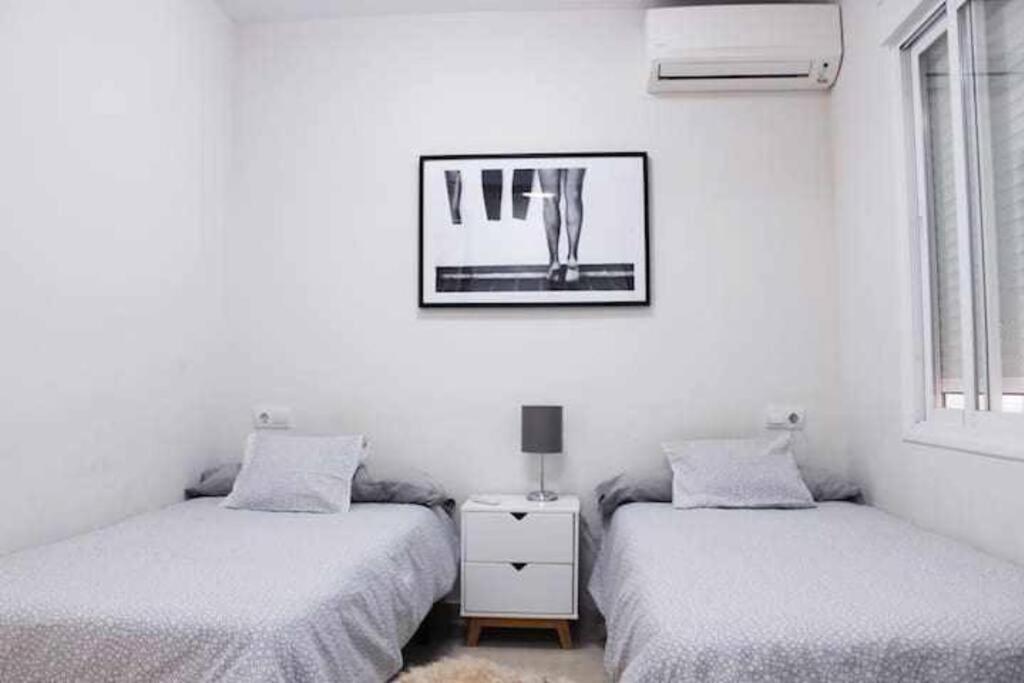 Best Location Apartment In Marbella. Beachfront!! Bagian luar foto