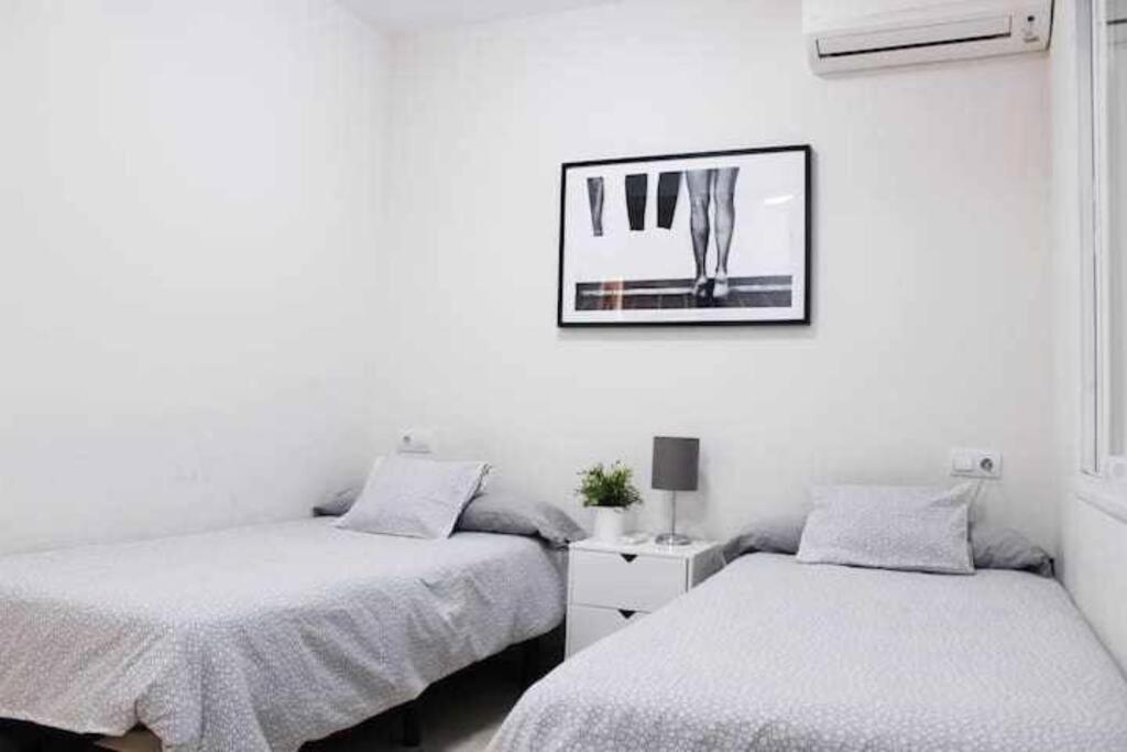 Best Location Apartment In Marbella. Beachfront!! Bagian luar foto
